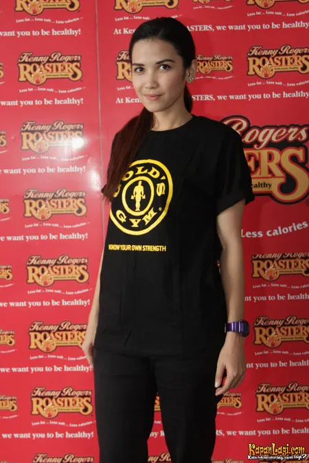 Foto Dinda Kanyadewi