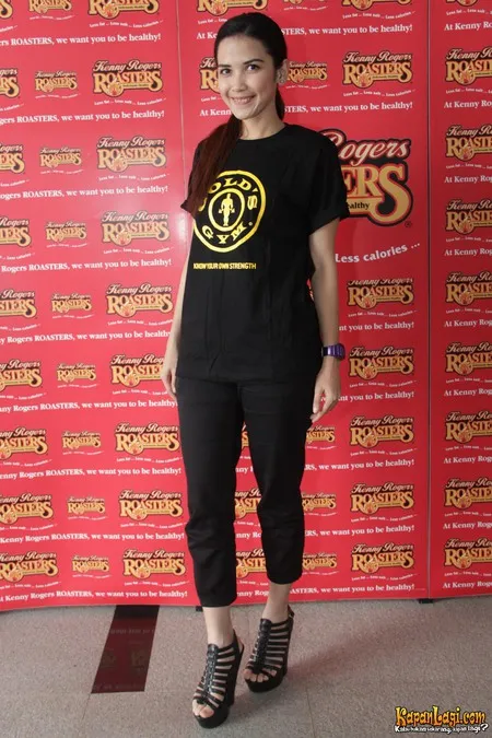 Foto Dinda Kanyadewi