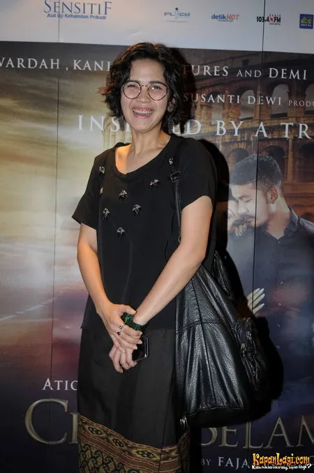 Foto Dinda Kanyadewi