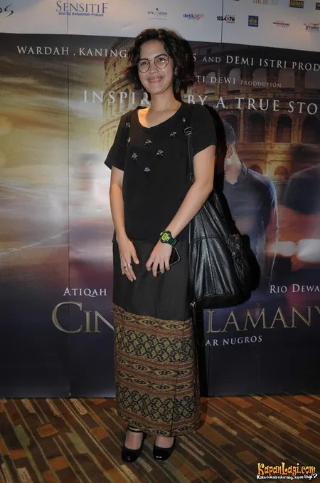 Foto Dinda Kanyadewi