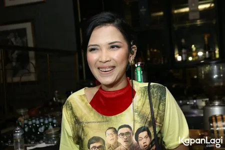 Foto Dinda Kanyadewi