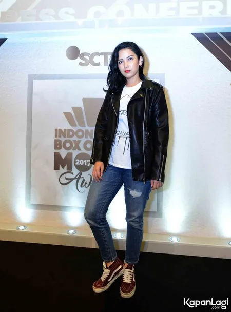 Foto Dinda Kanyadewi