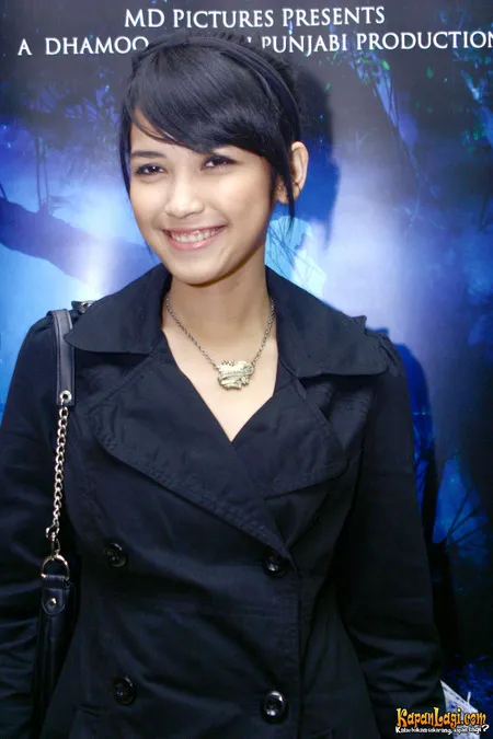 Foto Dinda Kanyadewi