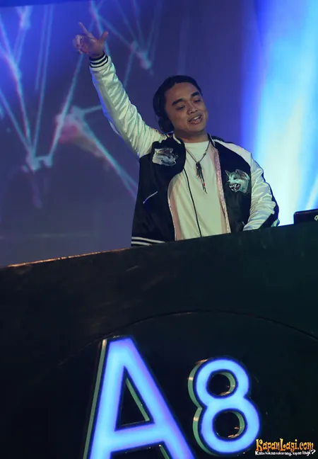 Foto Dipha Barus