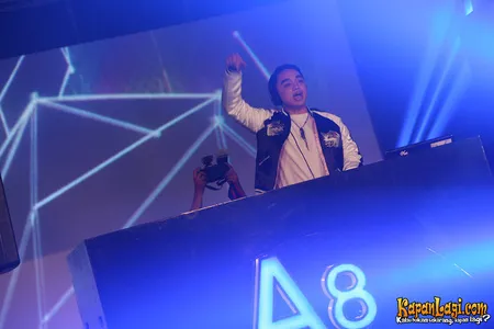 Foto Dipha Barus