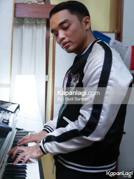 Foto Dipha Barus
