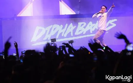 Foto Dipha Barus