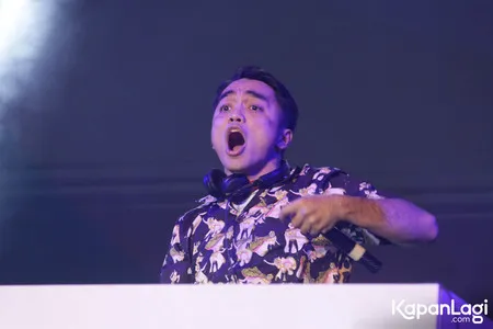 Foto Dipha Barus