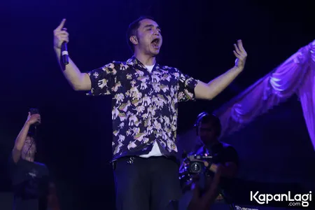 Foto Dipha Barus