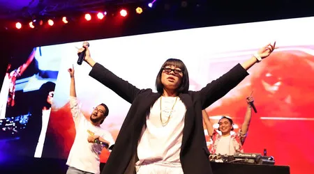 Foto Dipha Barus