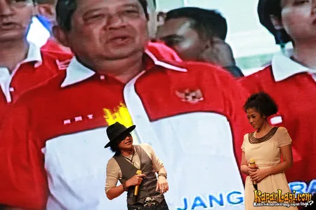 Foto Dira Sugandi
