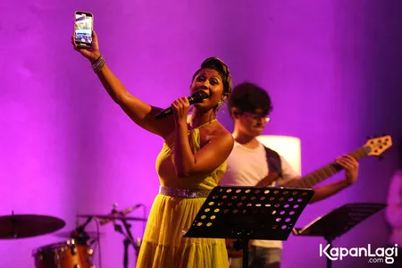 Foto Dira Sugandi