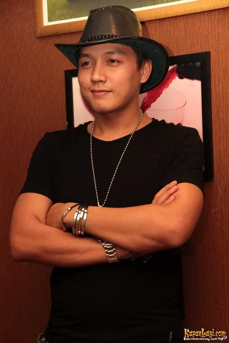 Foto Dirly Idol