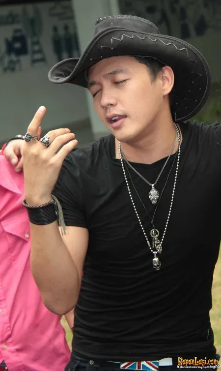 Foto Dirly Idol