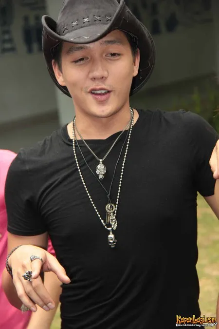 Foto Dirly Idol