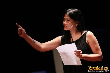 Foto Djenar Maesa Ayu