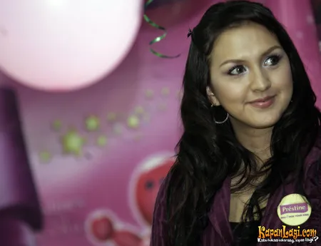 Foto Donna Agnesia