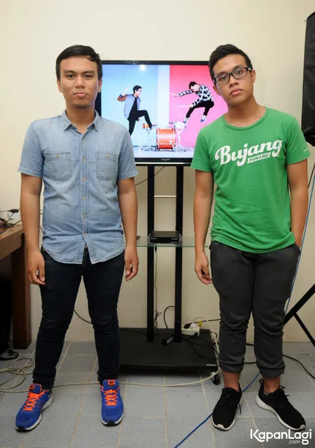 Foto Dua Drum Bergerak