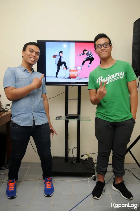 Foto Dua Drum Bergerak