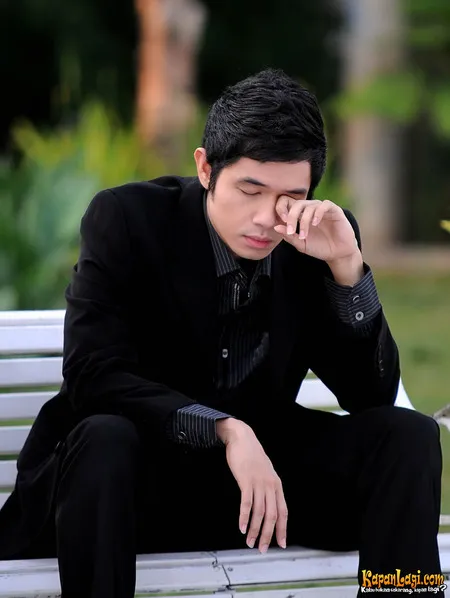 Foto Dude Harlino
