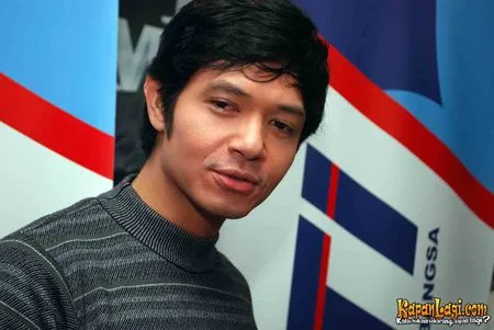 Foto Dude Harlino