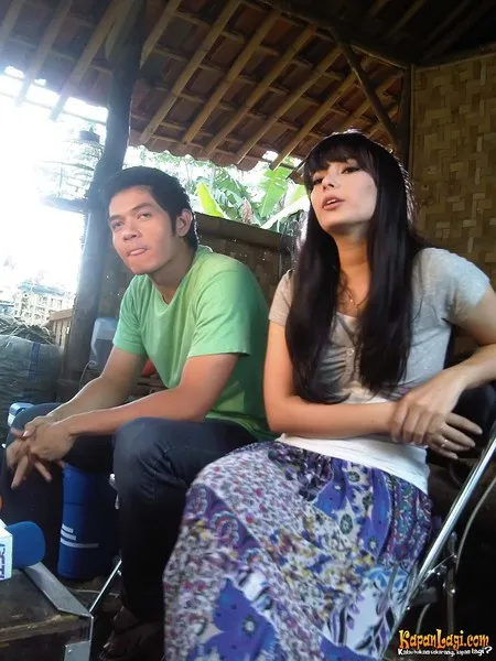 Foto Dude Harlino
