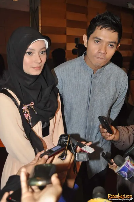 Foto Dude Harlino