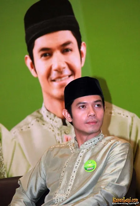 Foto Dude Harlino