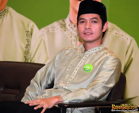 Foto Dude Harlino