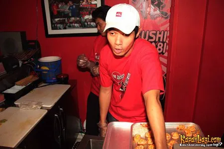 Foto Dude Harlino