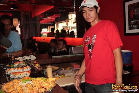Foto Dude Harlino