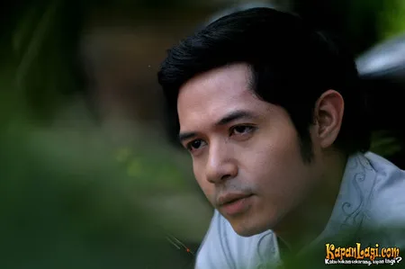 Foto Dude Harlino