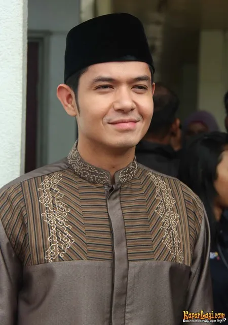 Foto Dude Harlino