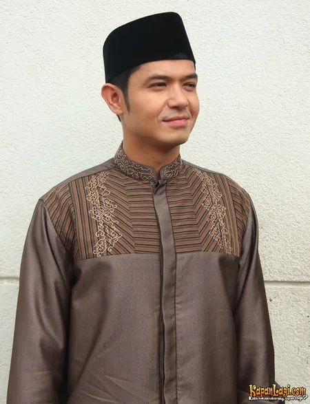 Foto Dude Harlino