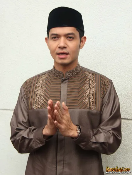 Foto Dude Harlino