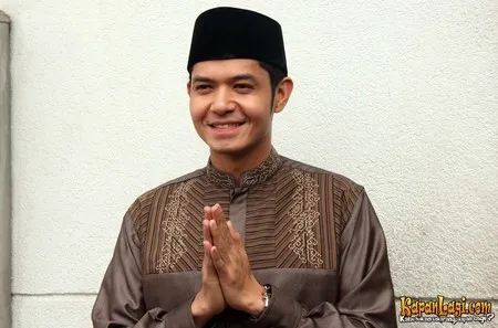 Foto Dude Harlino