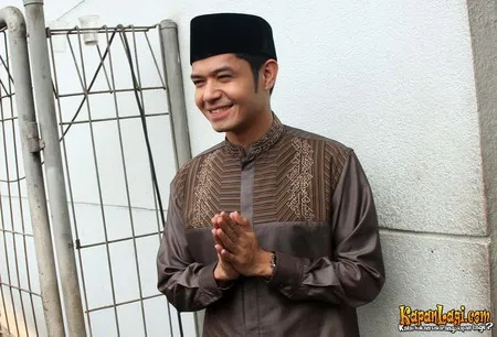 Foto Dude Harlino
