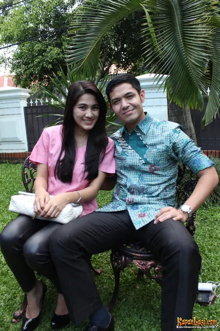 Foto Dude Harlino