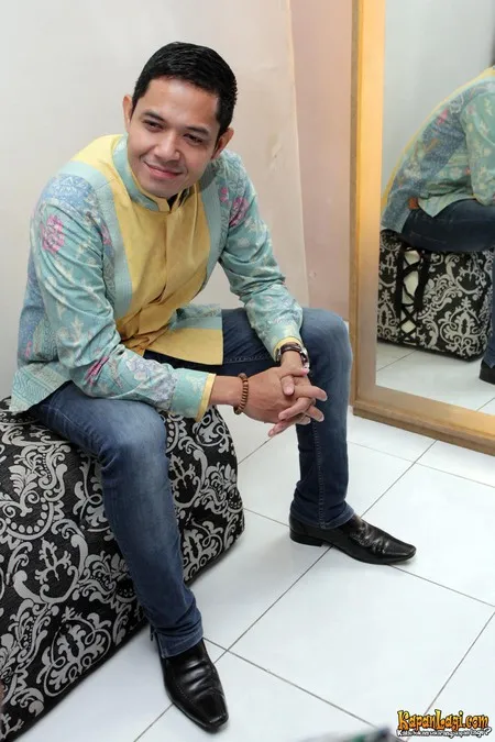 Foto Dude Harlino