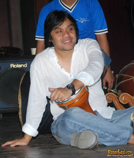 Foto Dwiki Dharmawan
