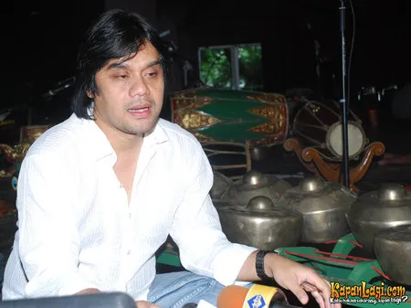 Foto Dwiki Dharmawan