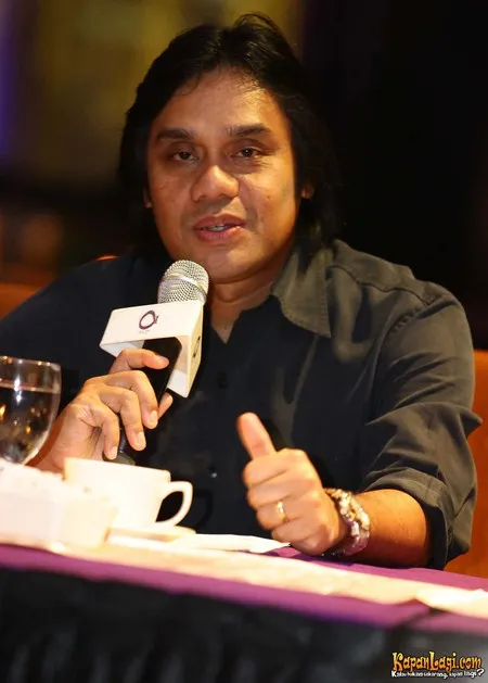 Foto Dwiki Dharmawan