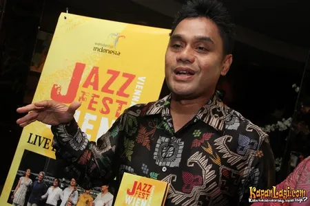 Foto Dwiki Dharmawan