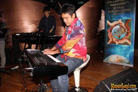 Foto Dwiki Dharmawan