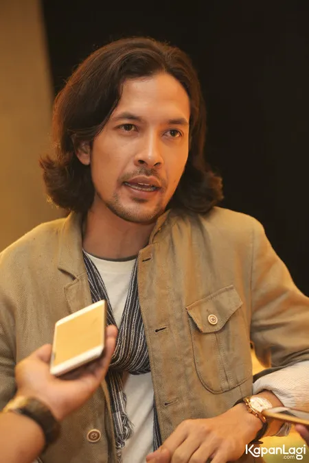 Foto Edward Akbar
