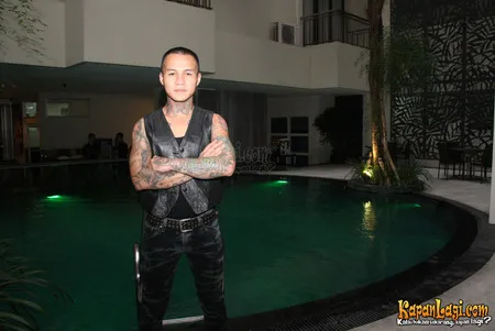 Foto Eighteen Plus Band