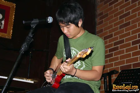 Foto Elang Putra Nuraga