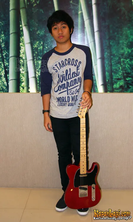 Foto Elang Putra Nuraga