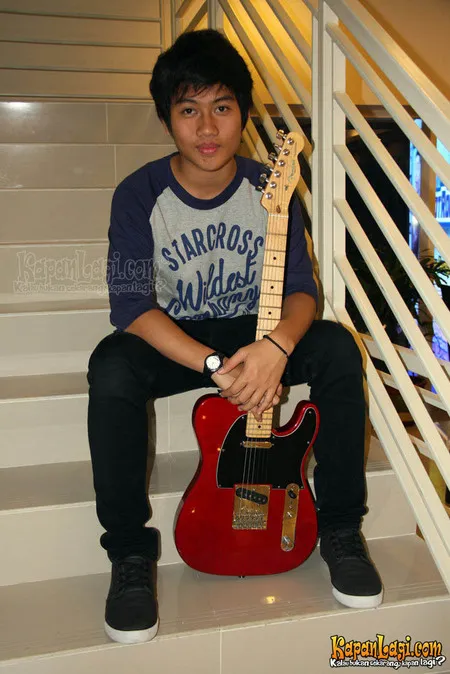 Foto Elang Putra Nuraga