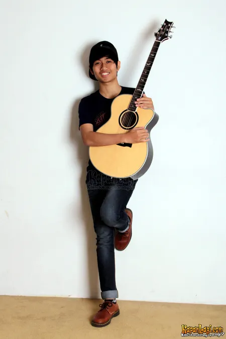 Foto Elang Putra Nuraga